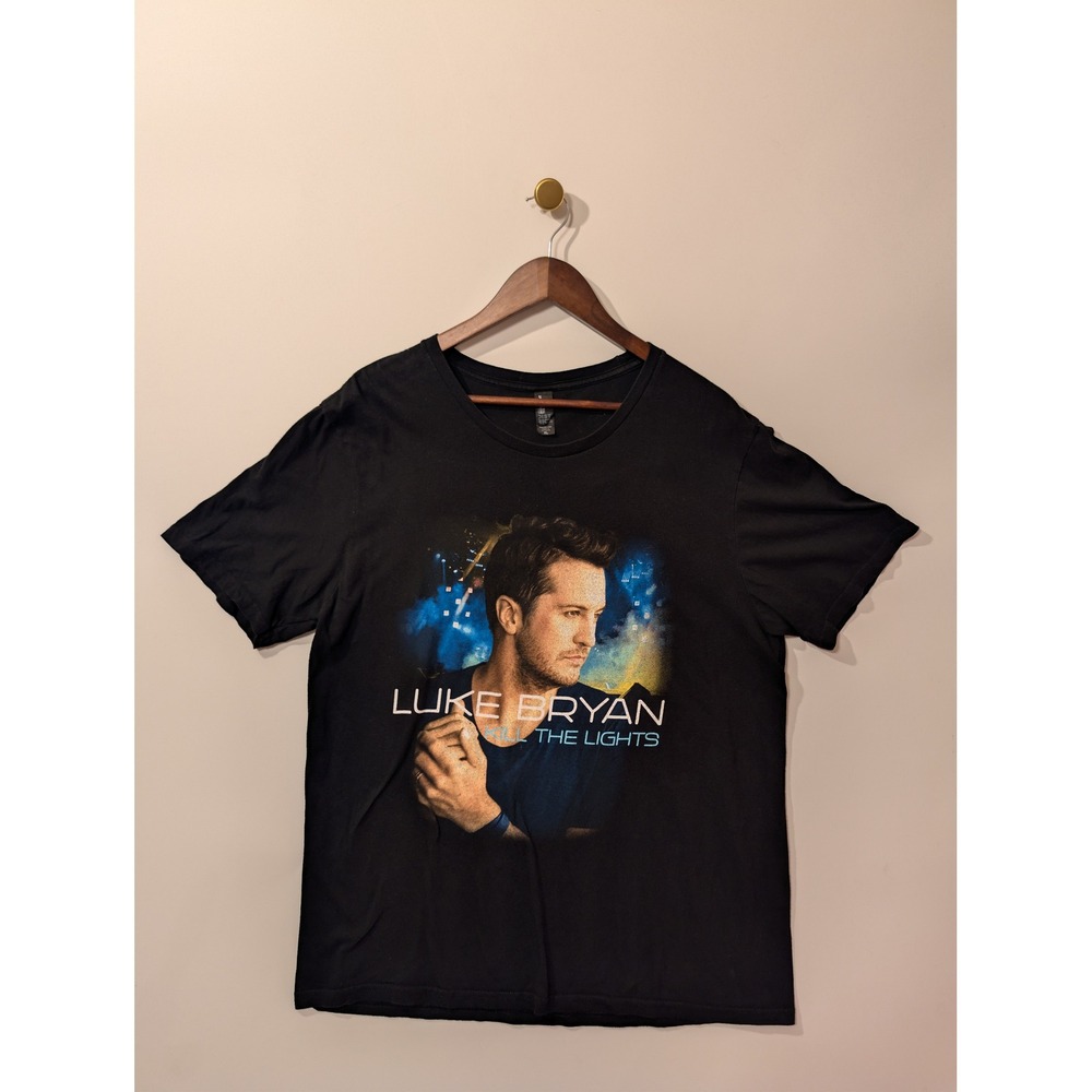 District Luke Bryan T-Shirt Mens XL Black Excellent Kill The Lights Tour Graphic